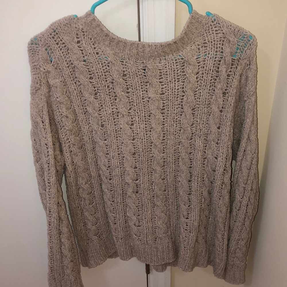 AMERICAN EAGLE SWEATER